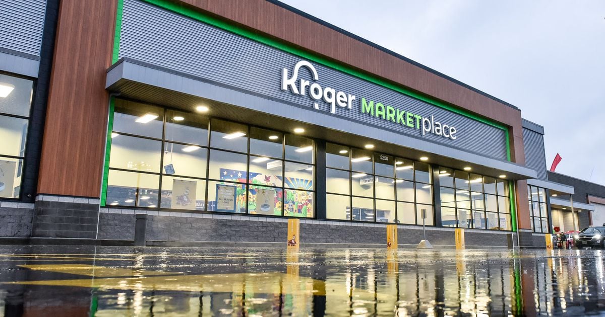 Kroger to pay 100 to all workers who get COVID19 vaccine, other perks