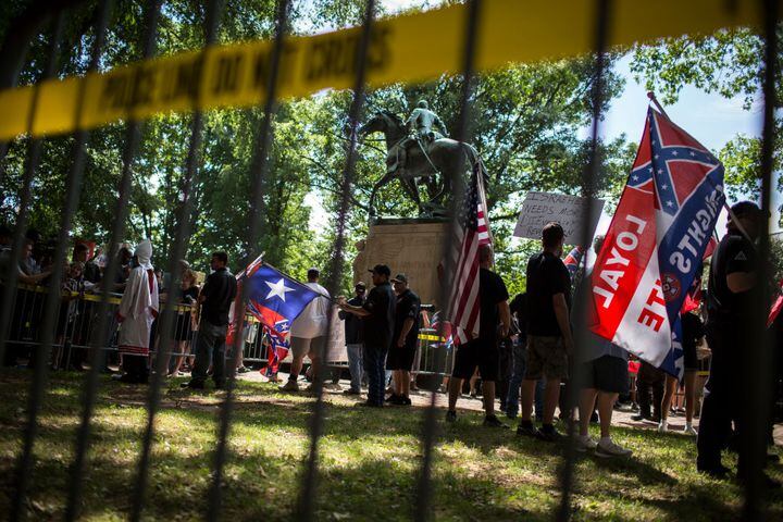protesters clash with kkk at rally in charlottesville