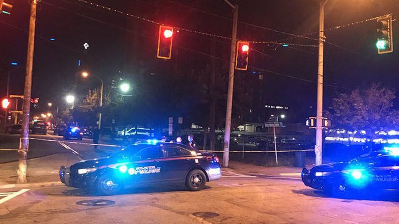 An off-duty officer was injured while shooting two men who attempted to rob him, police say. (Photo: WSBTV.com)