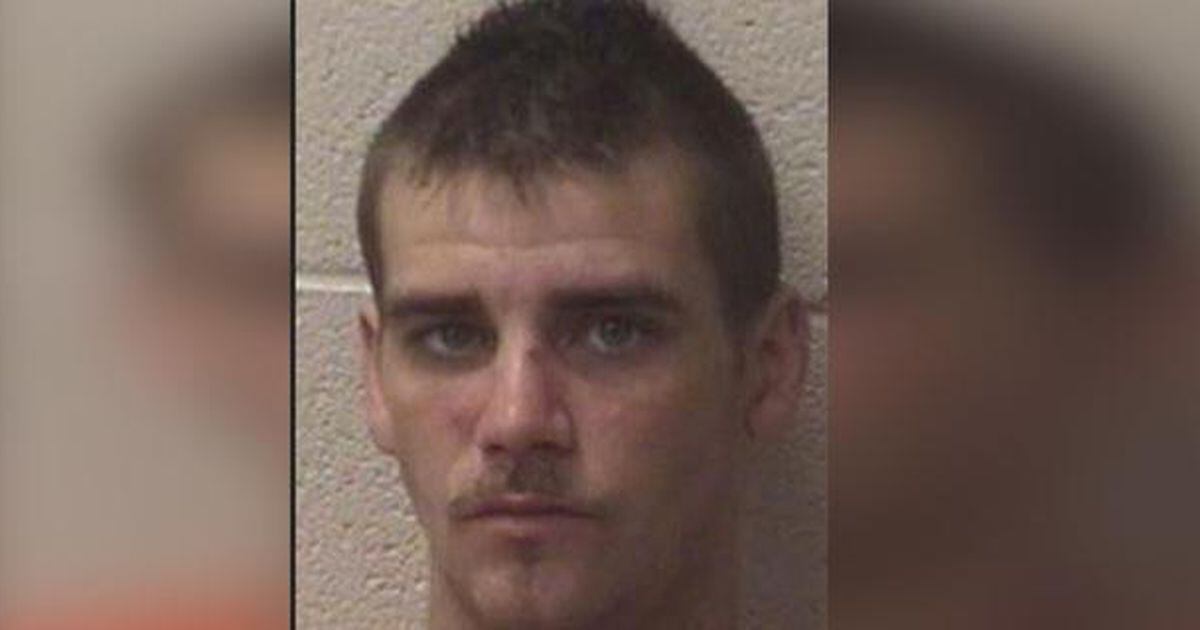 Deputies Inmate escapes detention center in North Carolina
