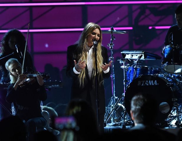 Photos: 2017 Billboard Music Awards show