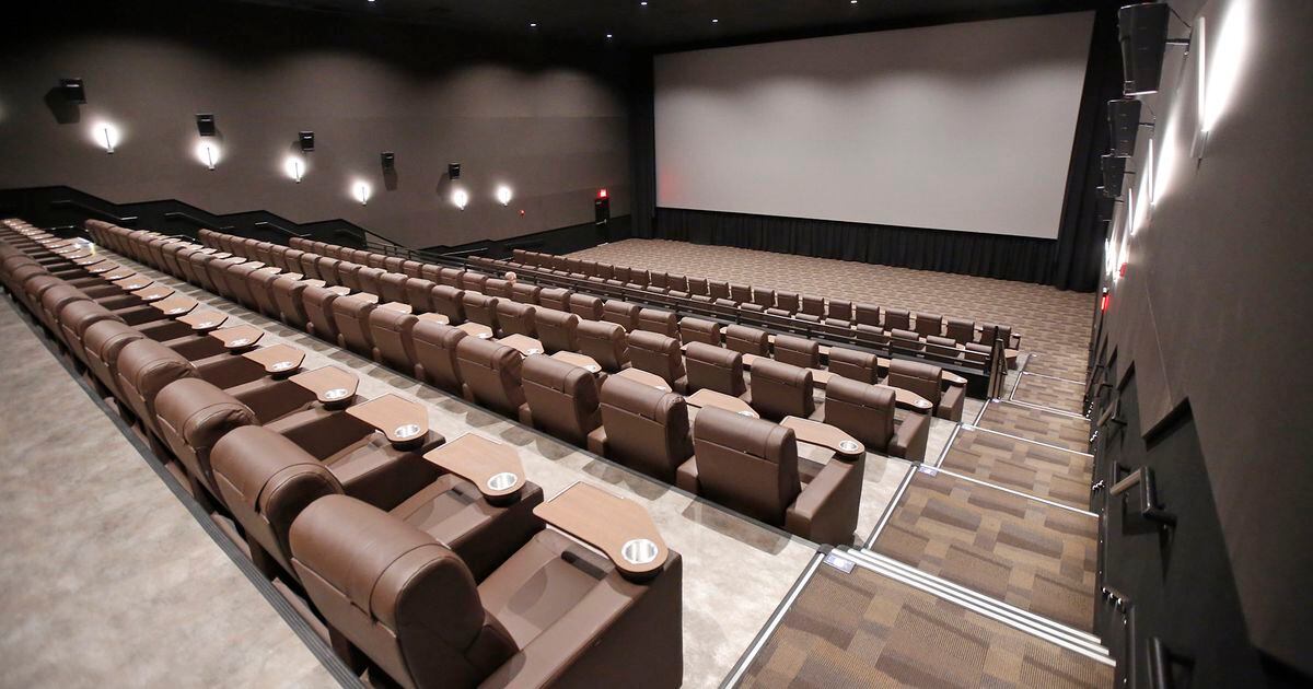 Cinepolis movie theater at Austin Landing: Photos