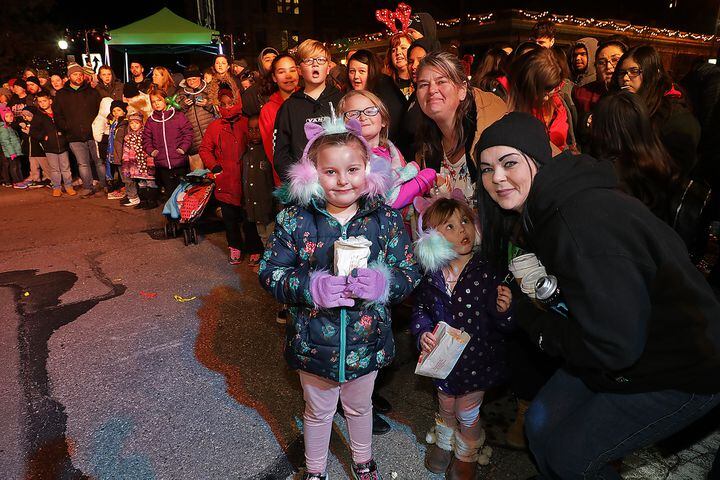 PHOTOS: Holiday in the City 2019