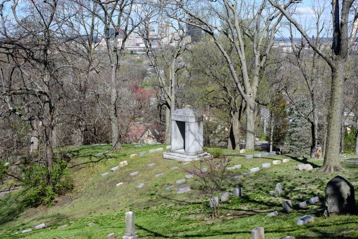 PHOTOS: Woodland Historic Tour at Woodland Cemetery & Arboretum