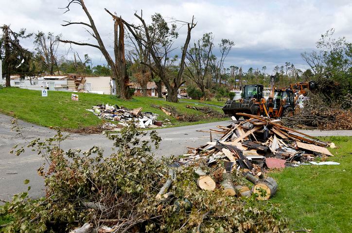 PHOTOS: Beavercreek tornado debris cleanup continues