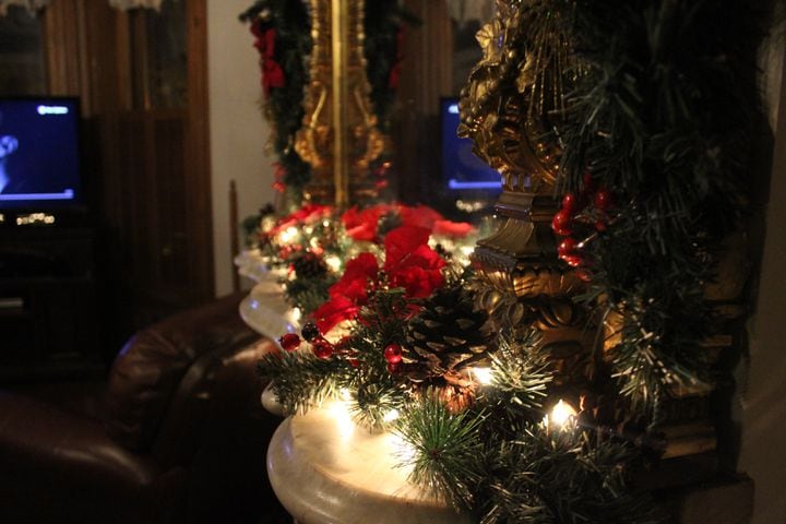 PHOTOS: Must-see Oregon District homes decked out for the holidays