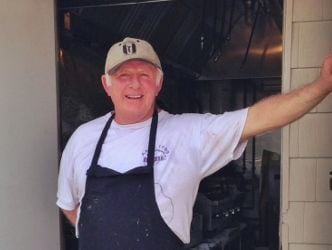 Customers open their hearts, wallets for local restaurant owner