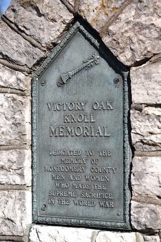 Victory Oak Knoll, a grove of 180 oak trees, was planted in 1921 to commemorate local World War I veterans.