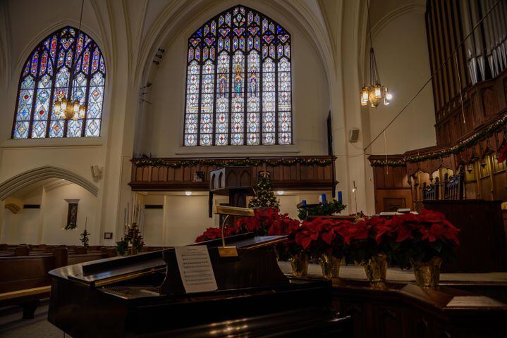 PHOTOS: See Dayton’s First Baptist Church decked out for Christmas