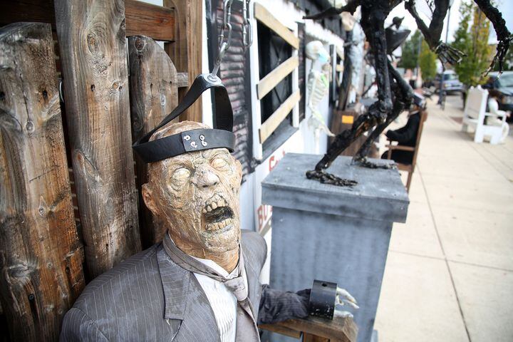 PHOTOS: Elaborate Halloween decorations transform Fairborn into the creepiest of communities
