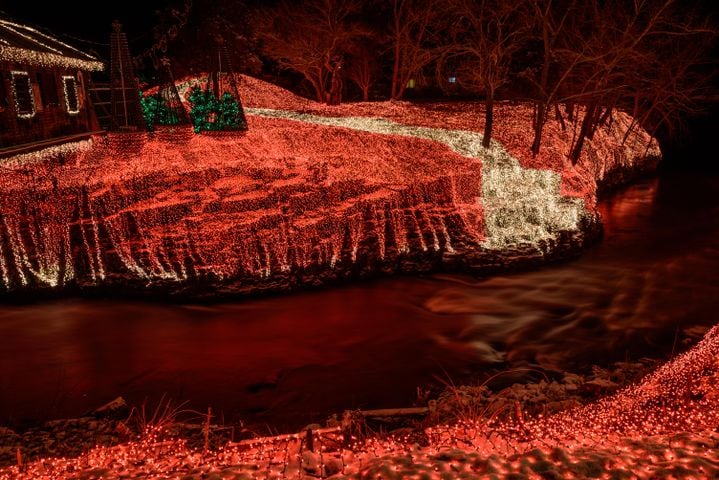 PHOTOS: The Legendary Lights of Clifton Mill will take your breath away