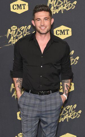Photos: 2018 CMT Music Awards red carpet