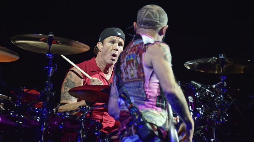 NEW YORK, NY - FEBRUARY 15:  Chad Smith (L) and Flea of Red Hot Chili Peppers perform at Madison Square Garden on February 15, 2017 in New York City.  (Photo by Mike Coppola/Getty Images)