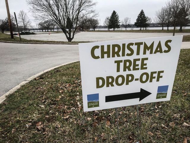 PHOTOS: Locals drop off Christmas trees to help Dayton MetroParks