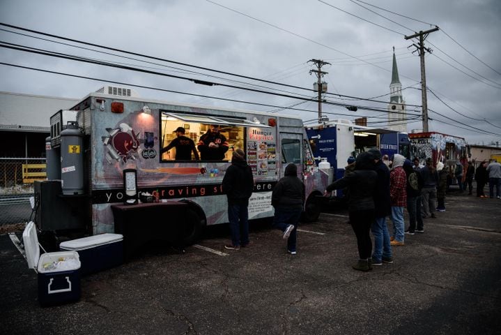 PHOTOS: Yellow Cab’s first food truck rally of the season