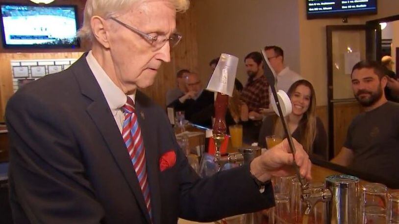 George Martin has been serving up drinks for more than 50 years and is said to be the oldest – and most entertaining – bartender in America. (Screengrab via WPXI.com)