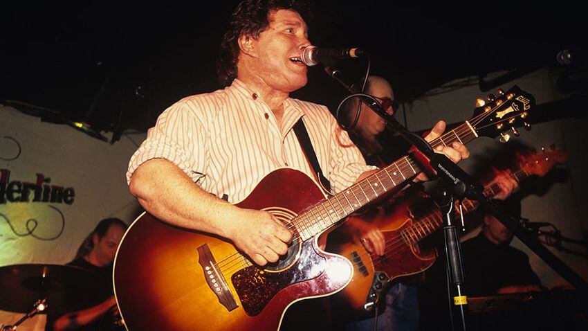 Russell Smith of The Amazing Rhythm Aces performs in London in 1998. Smith died of cancer at age 70 on July 12, 2019.