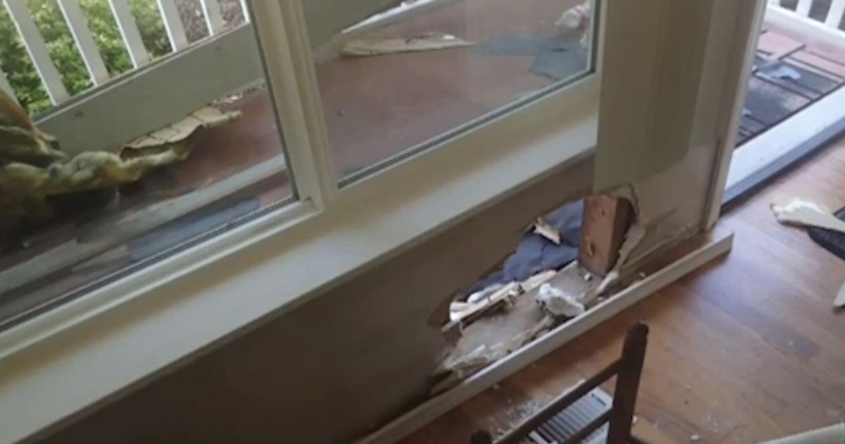 Seattle Area Couple Talks Down Intruder Who Punched Through Wall Into 