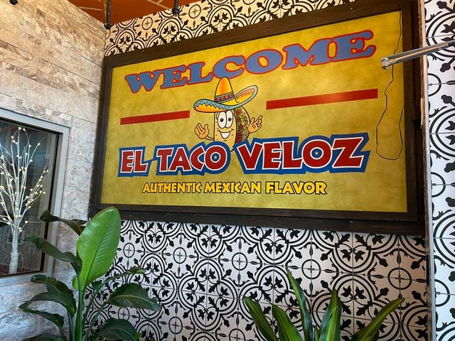 El Taco Veloz Mexican Street Tacos