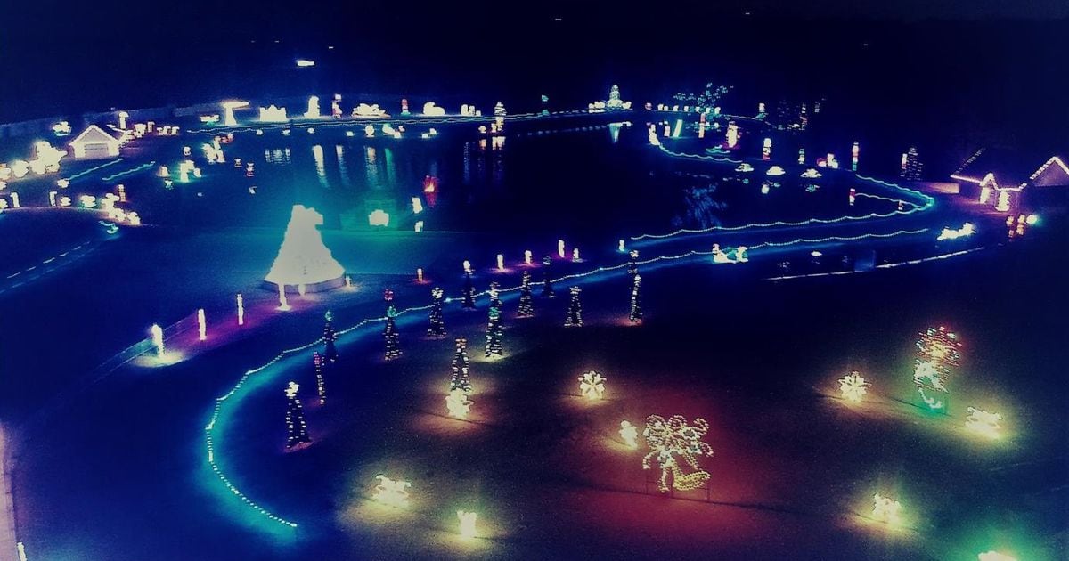 Land of Illusion Christmas Glow Best drivethrough lights near Dayton