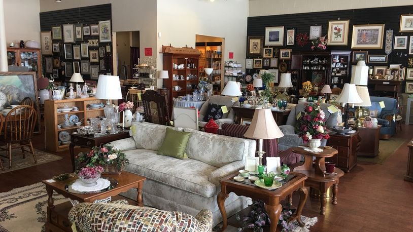 Ohio’s Hospice of  Dayton’s Centerville Heirlooms Shoppe features  gently-used home furnishings, decorative accessories, antiques and jewelry. CONTRIBUTED