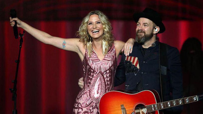 Jennifer Nettles and Kristian Bush bring their Sugarland "Still The Same 2018 Tour" to sold out Infinite Energy Arena on Friday, August 3, 2018, with openers Frankie Ballard and Lindsay Ell. Robb Cohen Photography & Video /RobbsPhotos.com