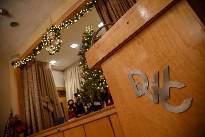 PHOTOS: Check out the gorgeous Dayton Woman’s Club, decorated for the holidays