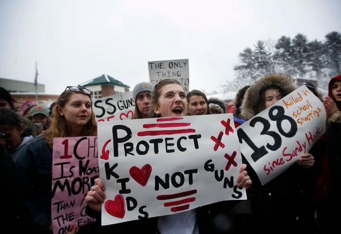 Photos: Students walk out of schools to protest gun violence; march on Washington