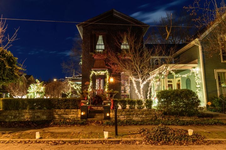 PHOTOS: Holiday on the Hill in the St. Anne's Hill Historic District