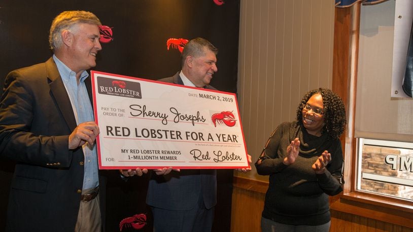Red Lobster celebrates their one millionth My Red Lobster Rewards member Sherry Joseph with a family and friends dinner on Saturday March. 02 2019 in Dayton, Ohio. ( Chris Cone/AP Images for Red Lobster)