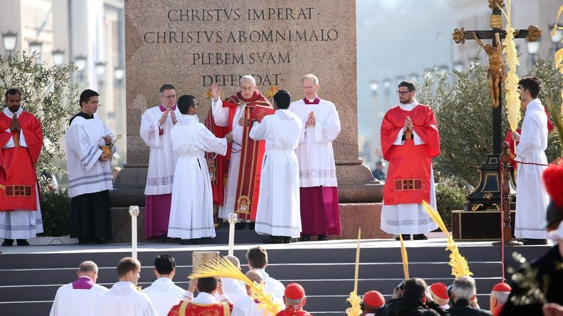 VATICAN CITY, VATICAN - MARCH 25:  Pope Francis leads the Palm Sunday Mass at St. Peter's Square on March 25, 2018 in Vatican City, Vatican.  Pope Francis on Sunday presided at the Procession and Mass for Palm Sunday, as the Church enters into the celebration of Holy Week. Palm Sunday commemorates the triumphal entry of Jesus into Jerusalem one week before His Passion, Death, and Resurrection.  (Photo by Franco Origlia/Getty Images)