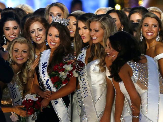 Photos: Miss North Dakota Cara Mund crowned Miss America 2018
